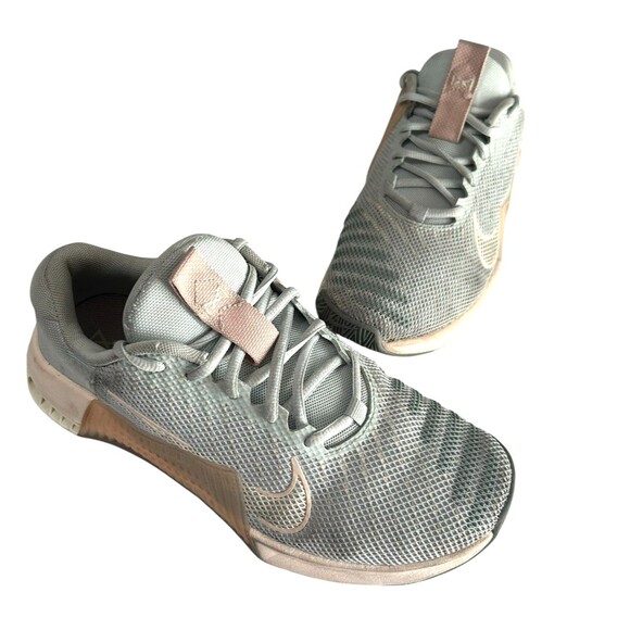 Nike Metcon 9 ‘Silver Pale Ivory’ Women Size 8.5 Cross Training Shoes DZ2537-002 - Picture 2 of 14